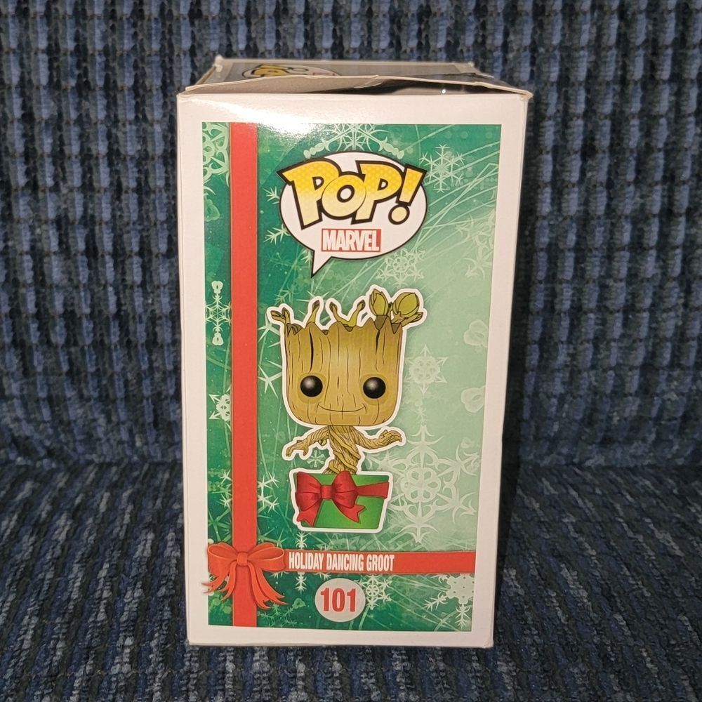 Funko Pop! Marvel Guardians of the Galaxy Holiday Dancing Groot Bobble-Head #101 - Picture 5 of 7